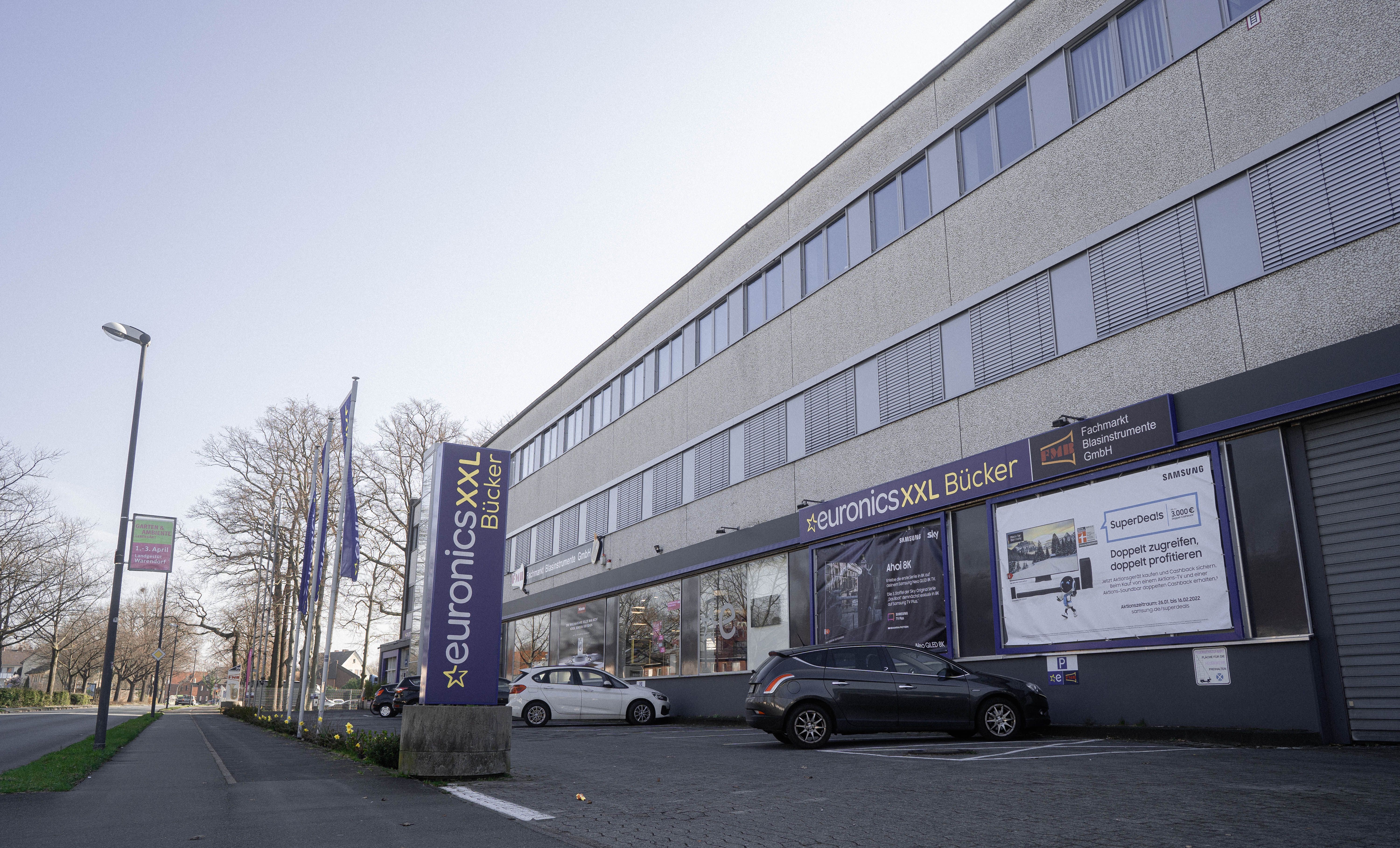Bild Euronics xxl Bücker Gütersloh Schild und Laden